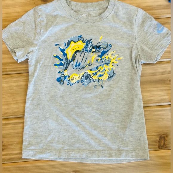 Set of 3 Boy Nike & Reebok t shirts youth size 7 - Picture 3 of 11